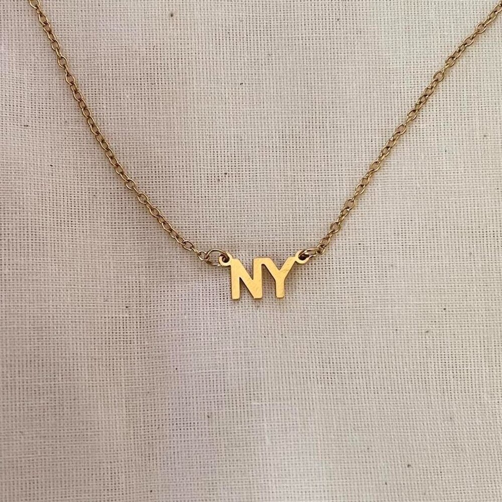 vintage style NY new york gold necklace